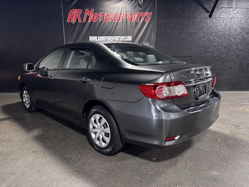 Used 2013 Toyota Corolla L FWD image 3