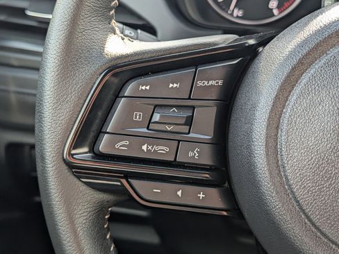 Used 2025 Subaru Forester Premium image 28