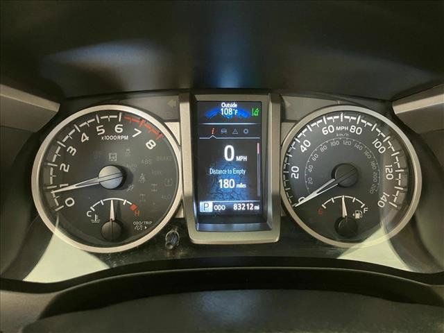 Used 2022 Toyota Tacoma SR5 RWD image 11