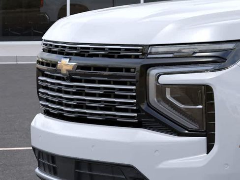 New 2026 Chevrolet Suburban High Country AWD/4WD image 13