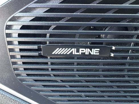 Used 2024 Jeep Wagoneer L Series II w/ Flexible Seating Group AWD/4WD image 34