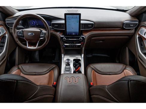 Used 2023 Ford Explorer King Ranch w/ Technology Package AWD/4WD image 12