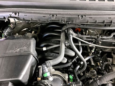 Used 2024 Ford F250 Platinum w/ FX4 Off-Road Package image 32