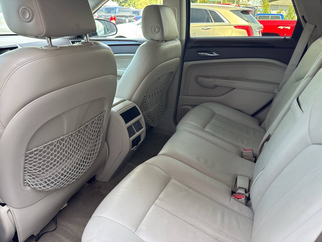 Used 2011 Cadillac SRX Luxury AWD/4WD image 18