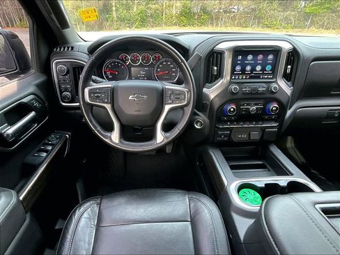 Certified 2020 Chevrolet Silverado 1500 RST image 12