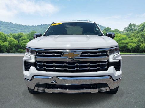 Used 2022 Chevrolet Silverado 1500 LTZ w/ Z71 Off-Road Package AWD/4WD image 26
