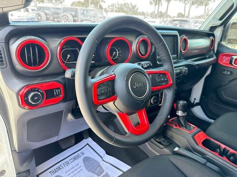 Used 2023 Jeep Wrangler Sport S image 10