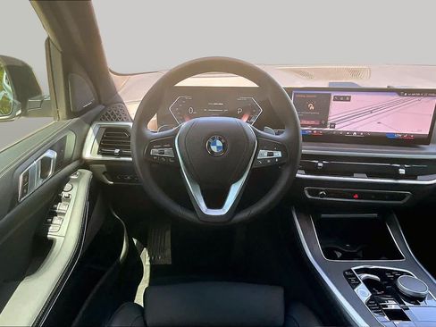 Used 2024 BMW X5 sDrive40i w/ Premium Package RWD image 5