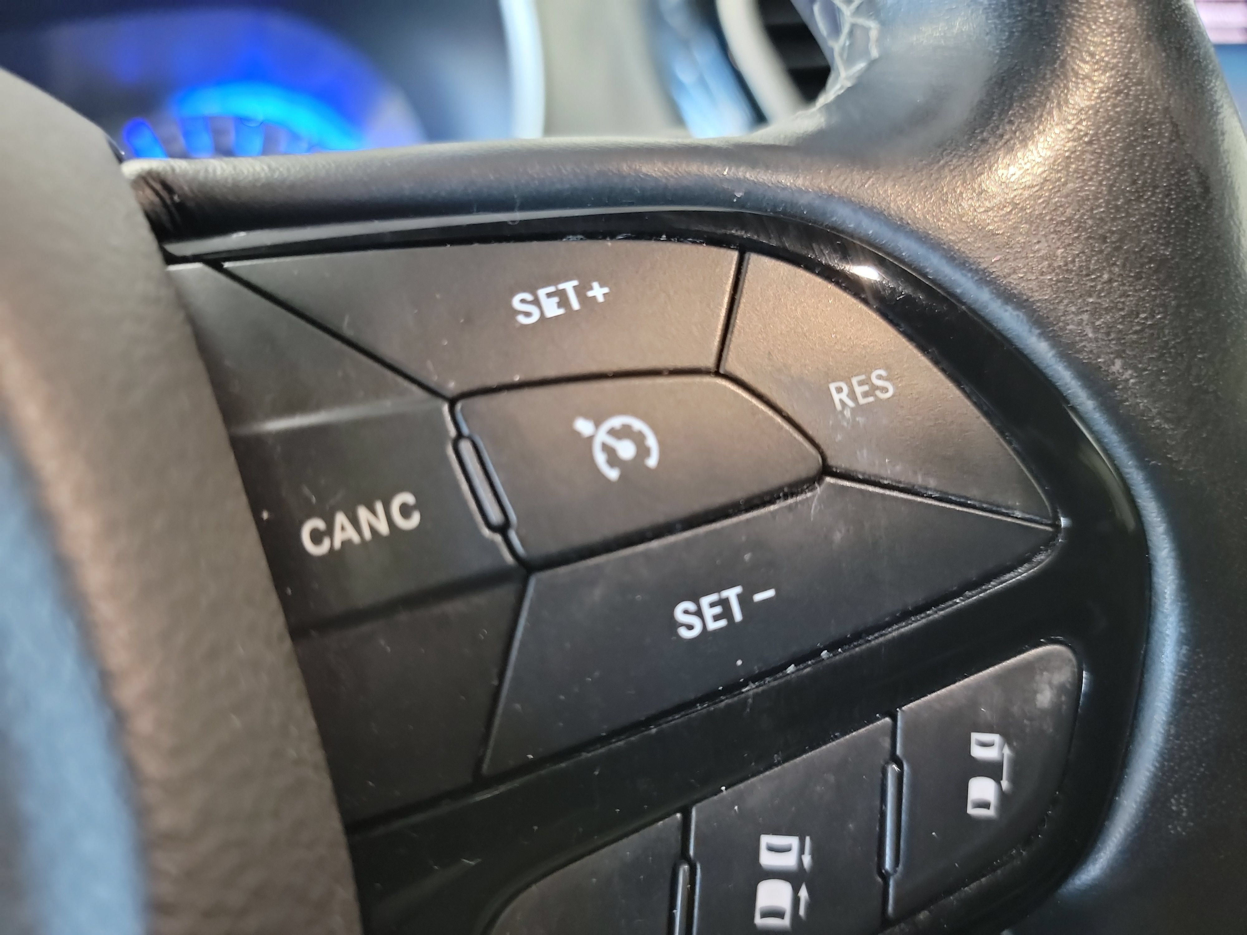 Used 2021 Chrysler Pacifica Touring-L w/ S Appearance Package FWD image 33