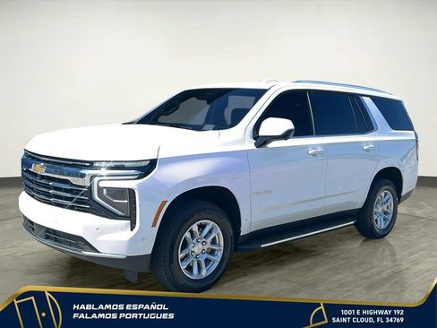 Used 2025 Chevrolet Tahoe LT AWD/4WD image 2