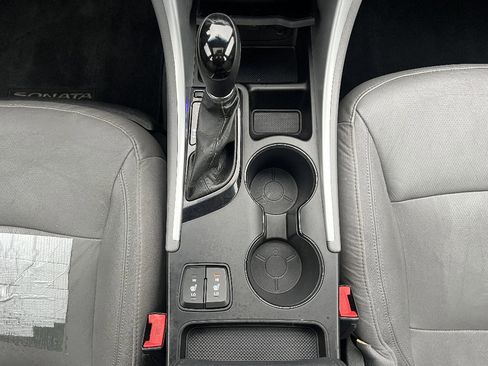 Used 2013 Hyundai Sonata Limited w/ Premium Pkg image 26