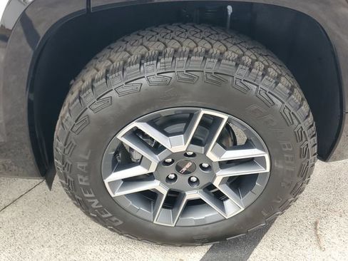 New 2026 GMC Terrain AT4 image 5