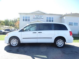 Used 2014 RAM C/V Tradesman w/ UConnect Hands-Free Group image 1