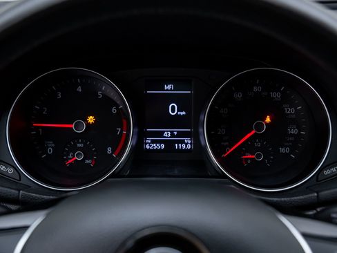 Used 2016 Volkswagen Passat 1.8T SE image 21