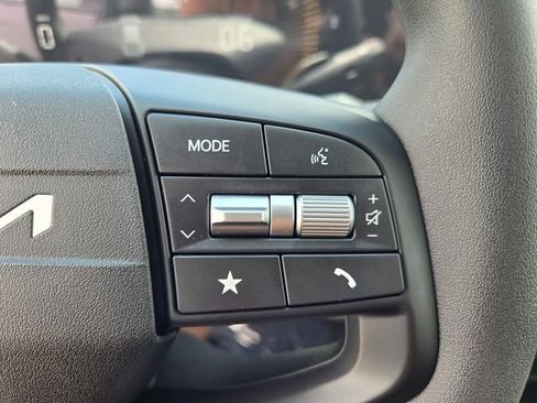 New 2026 Kia K4 FWD image 12