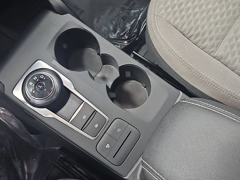 Used 2020 Ford Escape SE FWD image 22