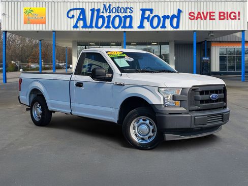 Used 2017 Ford F150 XL w/ Equipment Group 101A Mid RWD image 1