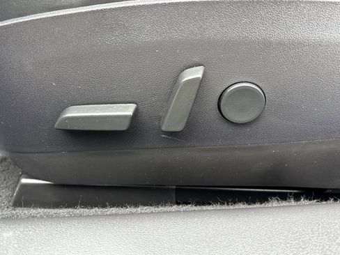 Used 2019 Tesla Model 3 Performance image 16