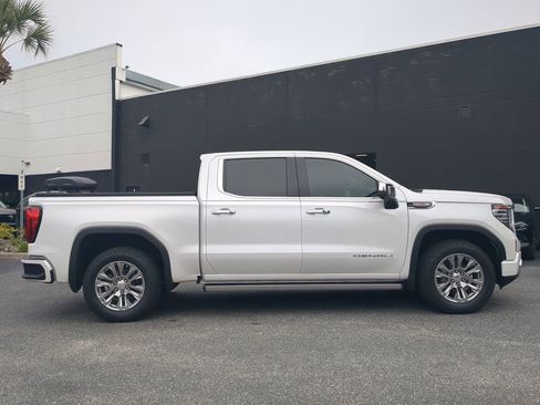 Used 2023 GMC Sierra 1500 Denali image 2