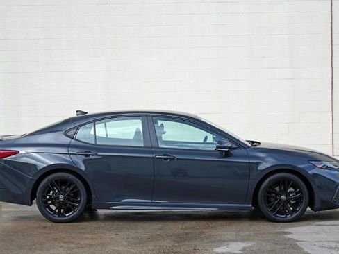 Used 2026 Toyota Camry SE FWD image 48