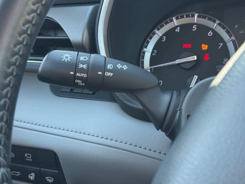 Used 2022 Toyota Highlander Limited image 22