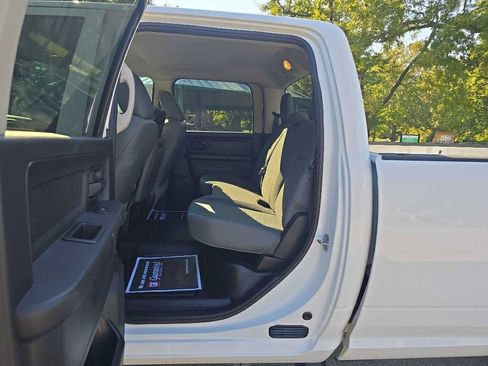 Used 2016 RAM 2500 Tradesman w/ Chrome Appearance Group image 24