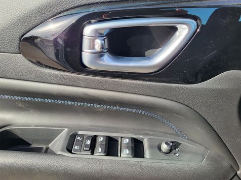 New 2026 Jeep Compass Latitude image 16