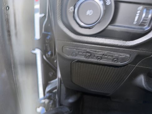 Used 2024 Jeep Wrangler Sport S image 18