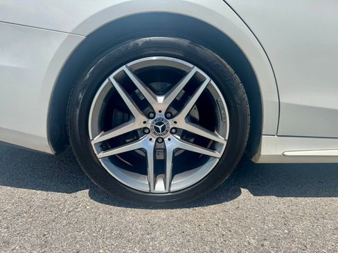 Used 2018 Mercedes-Benz S 560 Sedan image 12