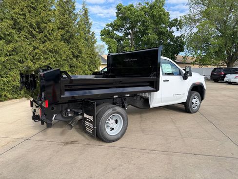 New 2026 GMC Sierra 3500 Pro w/ Convenience Package AWD/4WD image 24