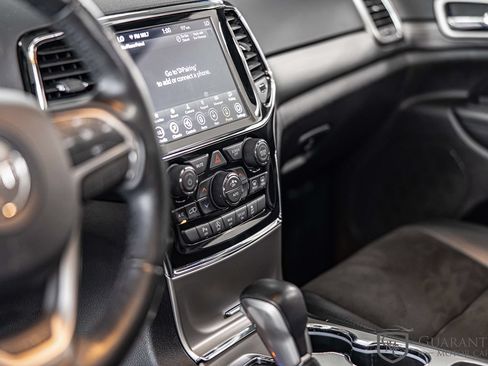 Used 2020 Jeep Grand Cherokee Altitude AWD/4WD image 20