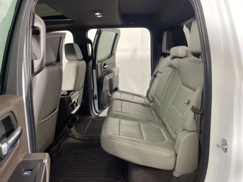 Used 2019 GMC Sierra 1500 SLT w/ SLT Premium Plus Package image 18