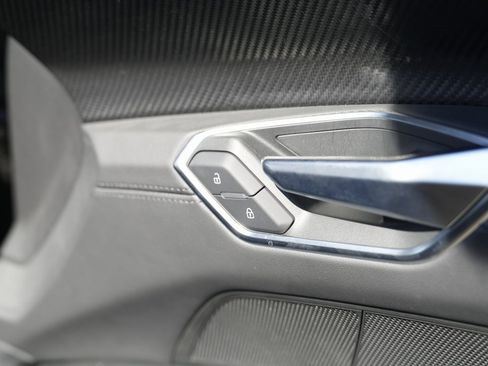 Used 2022 Audi e-tron GT Premium Plus image 36