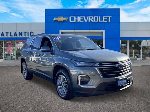 Certified 2023 Chevrolet Traverse LT image 2
