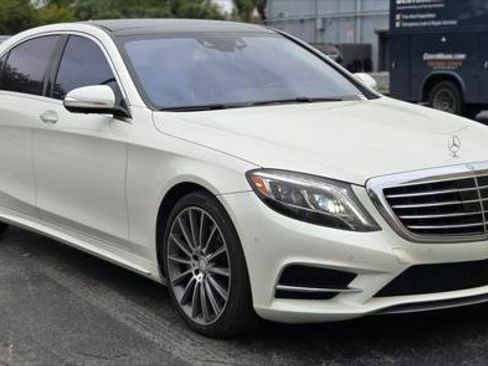 Used 2014 Mercedes-Benz S 550 Sedan w/ Sport Package Plus One image 9