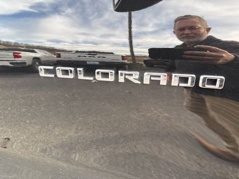 Used 2025 Chevrolet Colorado Trail Boss image 13