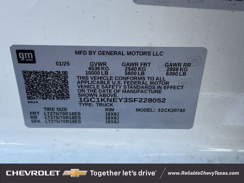 Used 2025 Chevrolet Silverado 2500 LT image 11