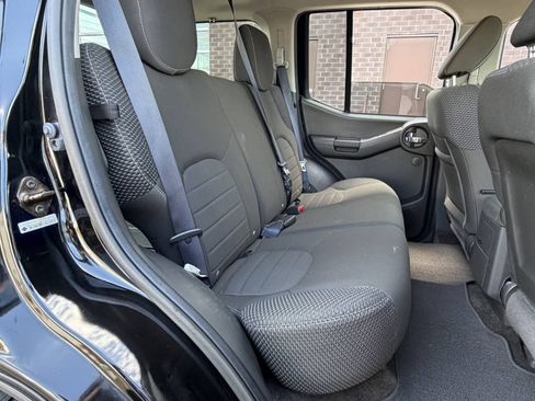 Used 2014 Nissan Xterra PRO-4X AWD/4WD image 32