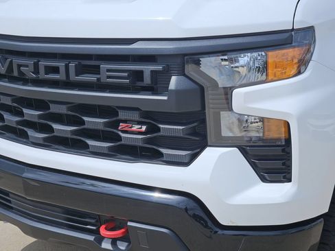 Used 2023 Chevrolet Silverado 1500 Custom Trail Boss AWD/4WD image 13