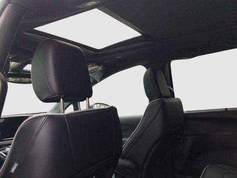 New 2026 Chrysler Pacifica Limited w/ S Appearance Package image 27