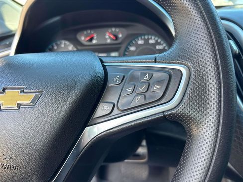 Used 2024 Chevrolet Malibu LT image 19