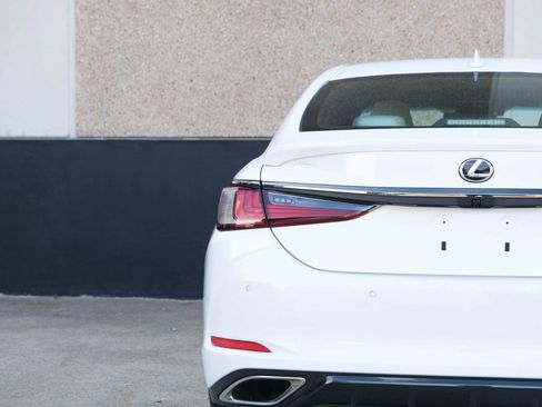 Used 2023 Lexus ES 350 F Sport image 17