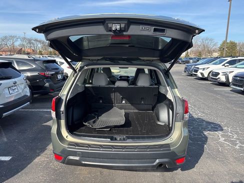 Used 2019 Subaru Forester Premium image 7