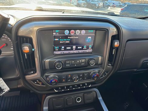 Used 2018 Chevrolet Silverado 3500 High Country w/ Duramax Plus Package image 32