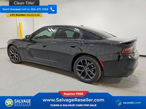 Used 2019 Dodge Charger SXT w/ Plus Group image 3