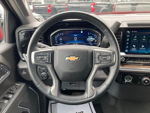 Used 2023 Chevrolet Silverado 1500 LT AWD/4WD image 6