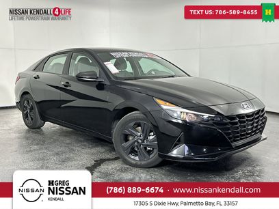 Used 2023 Hyundai Elantra SEL w/ Preferred Accessory Package