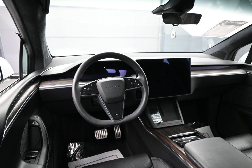 Used 2023 Tesla Model X AWD/4WD image 27