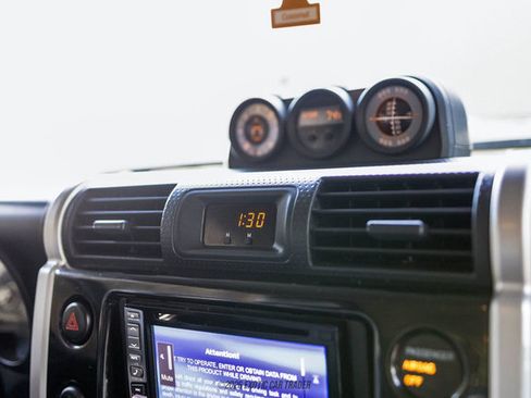 Used 2007 Toyota FJ Cruiser 4WD w/ TRD Special Edition image 58