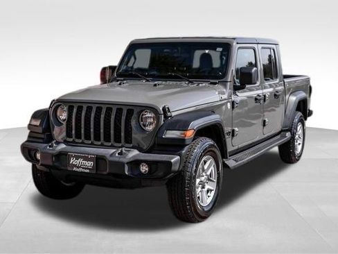 Used 2020 Jeep Gladiator Sport w/ Quick Order Package 24S AWD/4WD image 12
